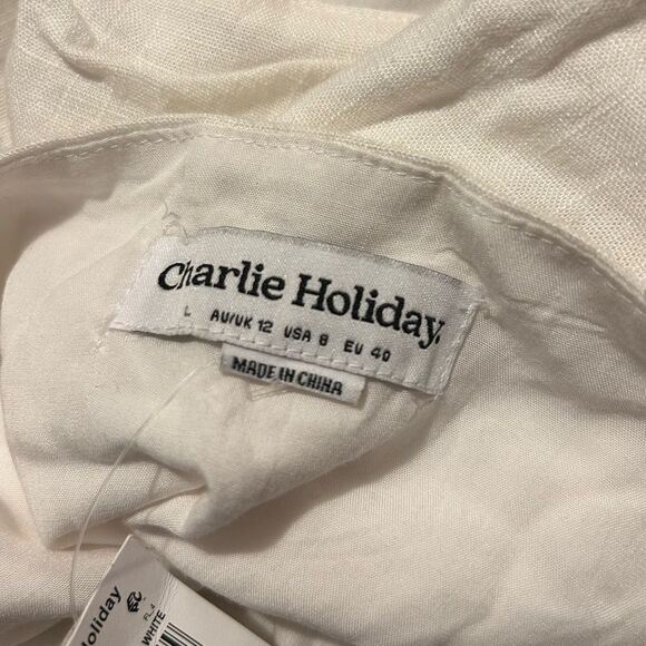 CHARLIE HOLIDAY NWT White Flutter Sleeve Open Back Bayview Top L - Picture 12 of 16
